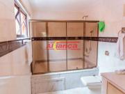 Sobrado comercial 400m², com 4 vagas? Para locação...