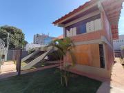 Sobrado Comercial com 450 m2 em amplo terreno para...