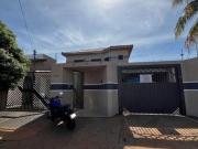 Sobrado comercial e residencial no bairro Universitário!