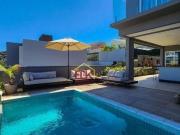 Sobrado Cond. Valville Alphaville SP 383m2 3 suítes!...