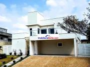 Sobrado confortável e aconchegante com 3 suites...