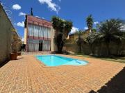 Sobrado Contemporâneo em Condomínio Fechado – Rua 12A,...