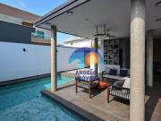 Sobrado Contemporâneo em Peruíbe Um refúgio de luxo na praia