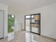 Sobrado de 03 dormitÃ³rios a venda no Bairro SÃ£o...