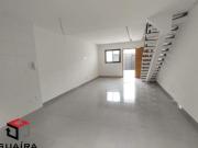 Sobrado de 130 M² localizado no bairro Curuçá em Santo...