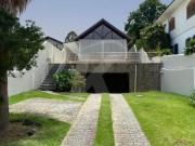 Sobrado de 200 mts², 03 dormitórios, piscina, a venda no...