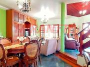 Sobrado de 229m² com 3 quartos