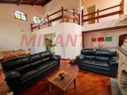 Sobrado de 246m² com 4 quartos