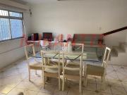 Sobrado de 248m² com 3 quartos