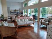 Sobrado de 250m² com 3 quartos