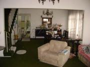 Sobrado de 250m² com 3 quartos