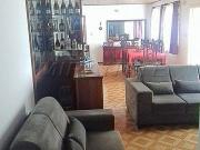 Sobrado de 305m² com 4 quartos