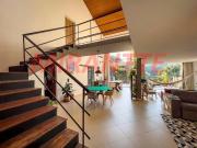 Sobrado de 320m² com 3 quartos