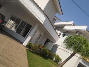 Sobrado de 336m² Localizado no Condomínio Granja...