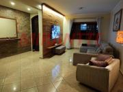 Sobrado de 341m² com 3 quartos