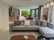 Sobrado de 355m² com 4 quartos