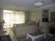 Sobrado de 390m² com 3 quartos