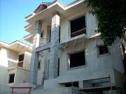 Sobrado de 435m² com 4 quartos