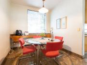 Sobrado de 443 m2, com 04 suites, 05 vagas, elevador,...