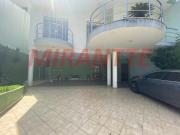 Sobrado de 450m² com 4 quartos