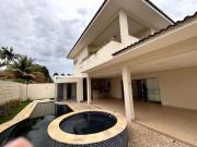 Sobrado de 456 m² com 5 quartos sendo 04 suítes à venda...