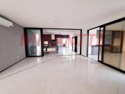 Sobrado de 498m² com 5 quartos