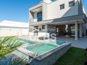 Sobrado de Alto Padrão à Venda no Portal do Sol Garden