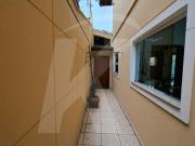 Sobrado de alto padrão com 450 m2, 4 suítes, 5 vagas e...