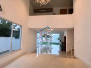 Sobrado de Alto Padrão para Locação – Condomínio Belvedere I