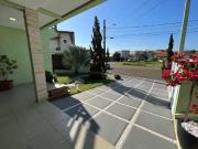 Sobrado de Condomínio com 5 dorms, Condomínio Três...