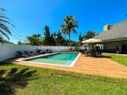 Sobrado de esquina À VENDA no Jardim Acapulco GUARUJÁ