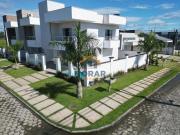 Sobrado de esquina com piscina no Atami Sul