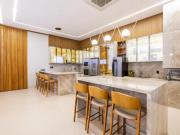 Sobrado de esquina Mobiliado de 464 m² e 4 Suítes no...