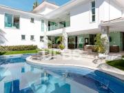 Sobrado de Esquina no Alphaville Goiás