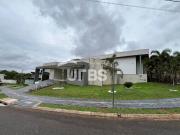 Sobrado de Esquina no Condomínio do Lago com 824m de terreno