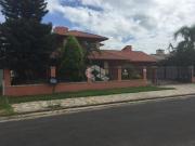 Sobrado de Padrão AAA em Capão da Canoa com piscina