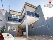 Sobrado de rua com quintal e 3 dormitórios à venda, 147...