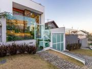 Sobrado de Rua Moderno com Quintal TerraÃ§o, Jacuzzi e 3...