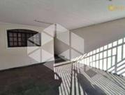 Sobrado disponível para locação e venda no Jardim Santa Mena