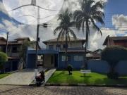 Sobrado do alto padrão espaçoso, localizado em um ótimo...
