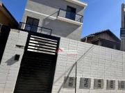 SOBRADO DUPLEX EM VILLAGE COM 94,74 M² NO MACUCO EM SANTOS
