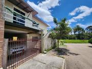 Sobrado em Augusta, Curitiba/PR de 240m² 6 quartos à...