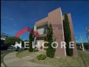 Sobrado em Avenida Prefeito Francisco Ribeiro Nogueira...