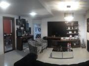 Sobrado em Capão da Imbuia, Curitiba/PR de 270m² 4...