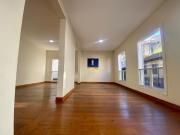 Sobrado em Centro, Petrópolis/RJ de 250m² 4 quartos à...