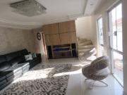 Sobrado em Cocaia, Guarulhos/SP de 295m² 3 quartos à...