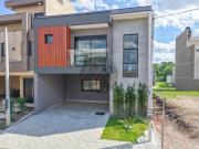 Sobrado em Condomínio a venda condominio Foggiatto em...