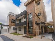 Sobrado em Condomínio, 03 Quartos, 02 Vagas, Terraço com...