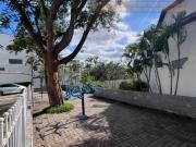 SOBRADO EM CONDOMÍNIO