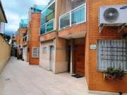 Sobrado em condomínio 2 suites e 3 vagas paralelas no...